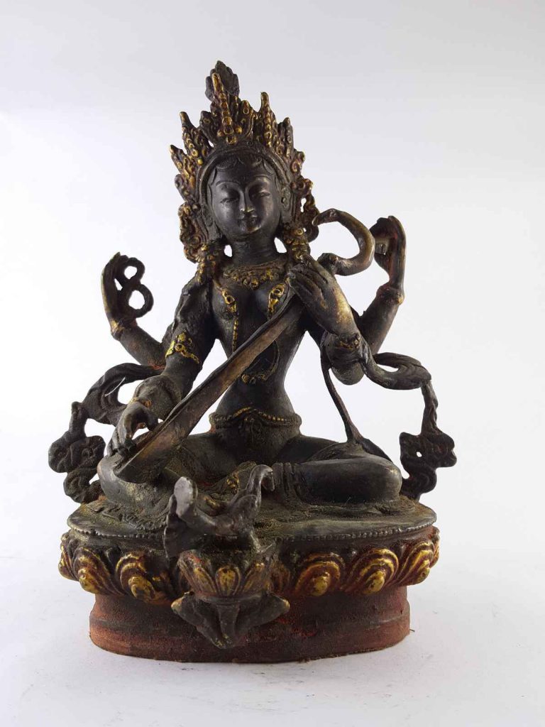 Saraswoti Statue